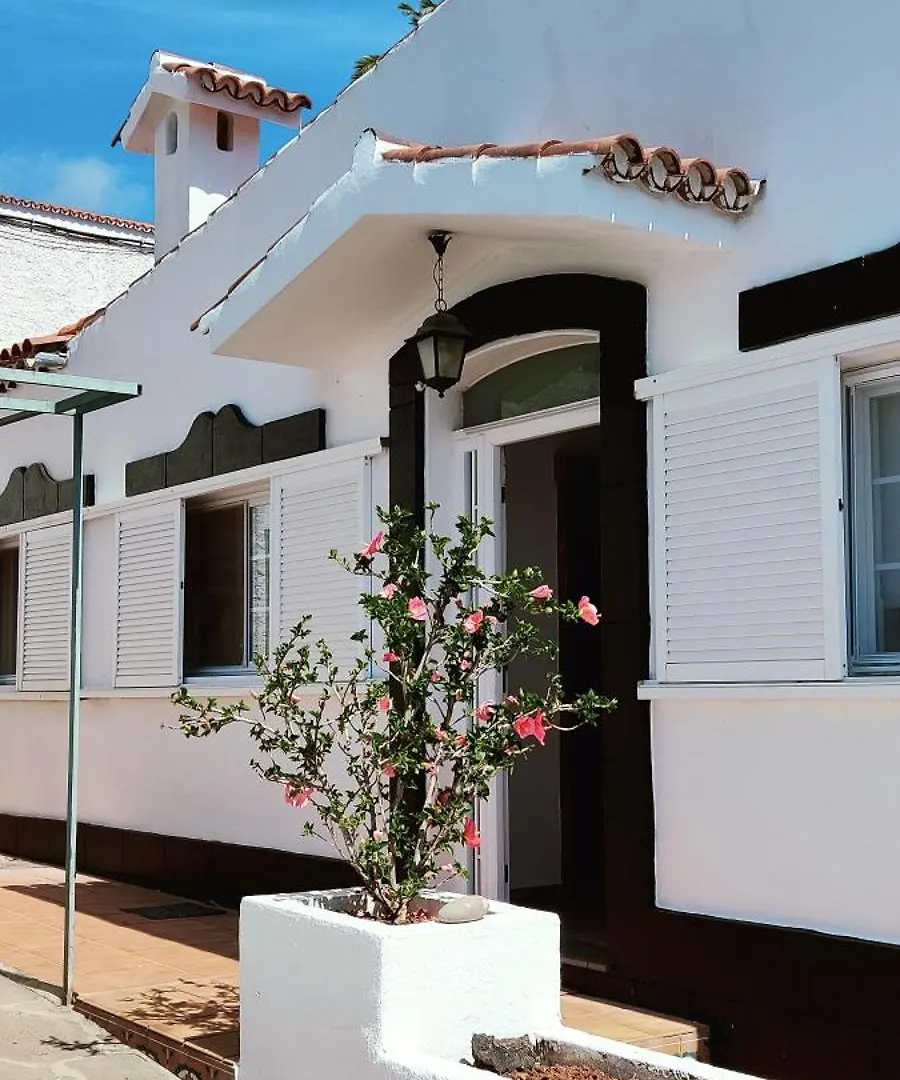 別荘 Villa Queca Private Heated Pool Cannon Water And Jacuzzi サンタクルスデテネリフェ